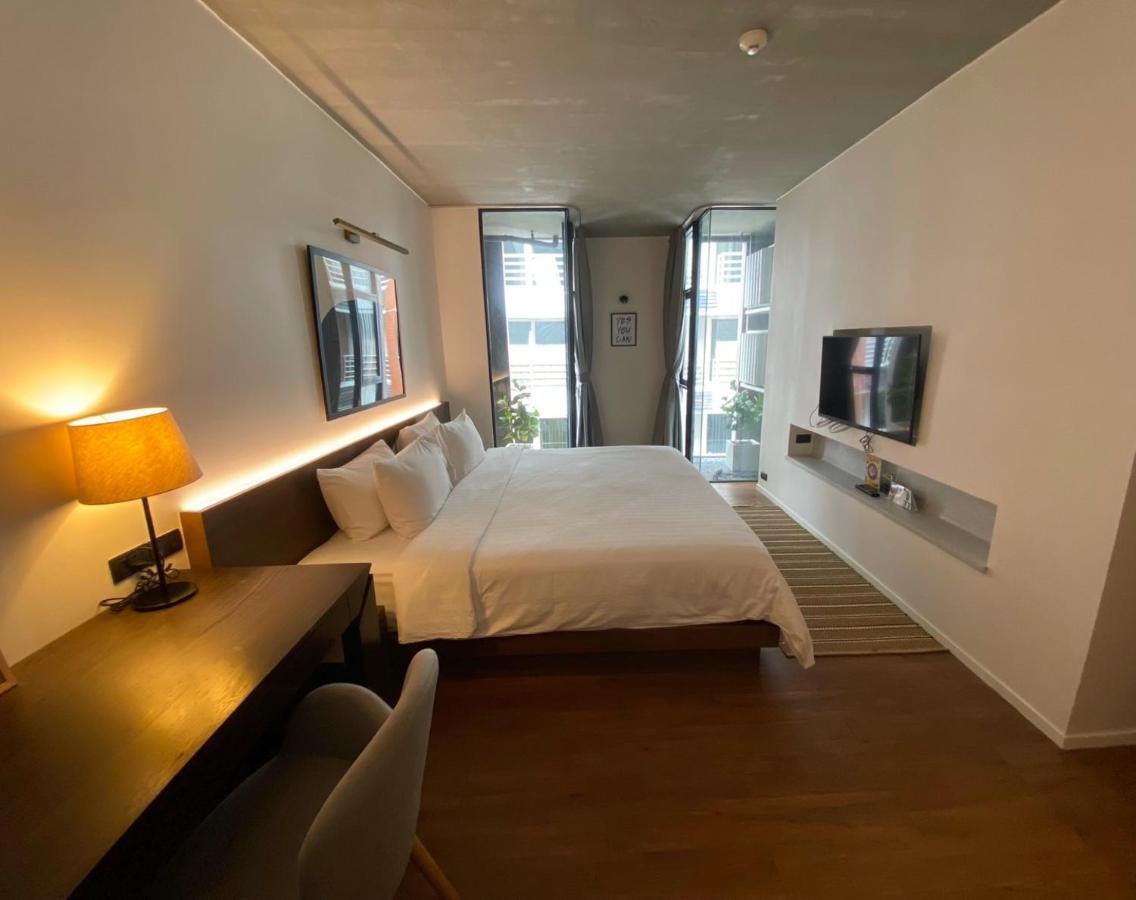 T2 Residence Sathorn Bangkok Extérieur photo