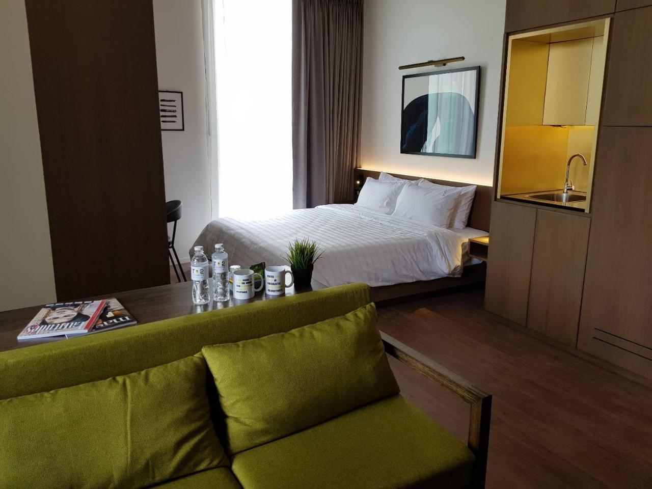 T2 Residence Sathorn Bangkok Extérieur photo
