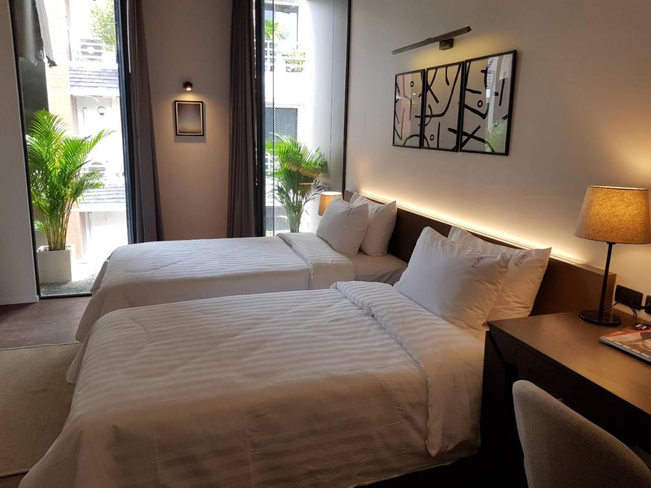 T2 Residence Sathorn Bangkok Extérieur photo