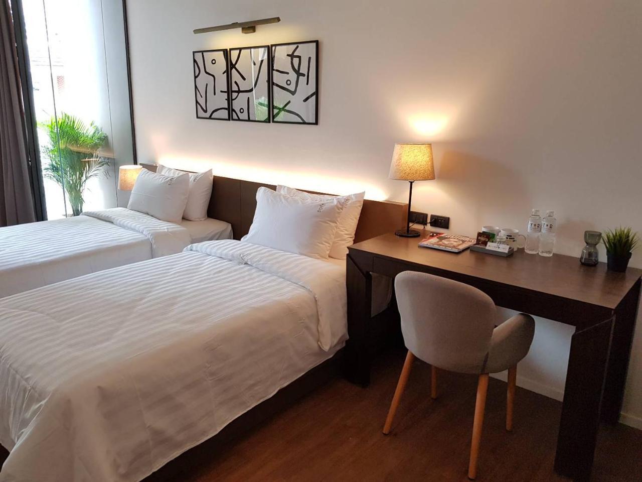 T2 Residence Sathorn Bangkok Extérieur photo