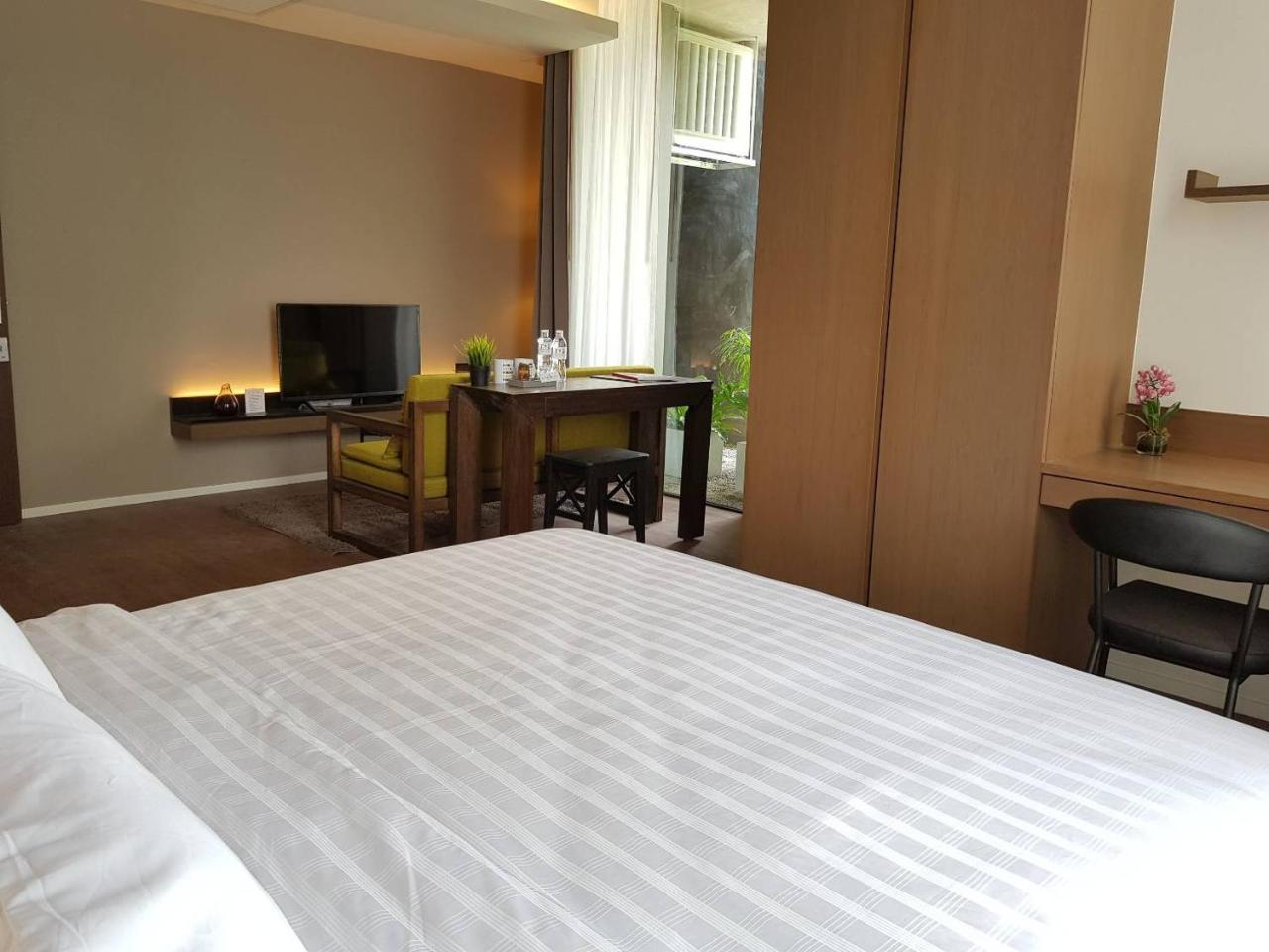 T2 Residence Sathorn Bangkok Extérieur photo