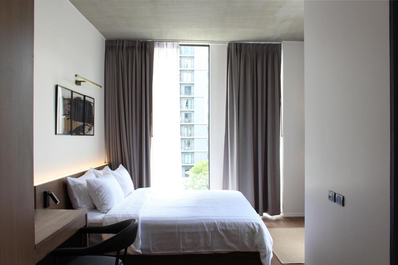 T2 Residence Sathorn Bangkok Extérieur photo