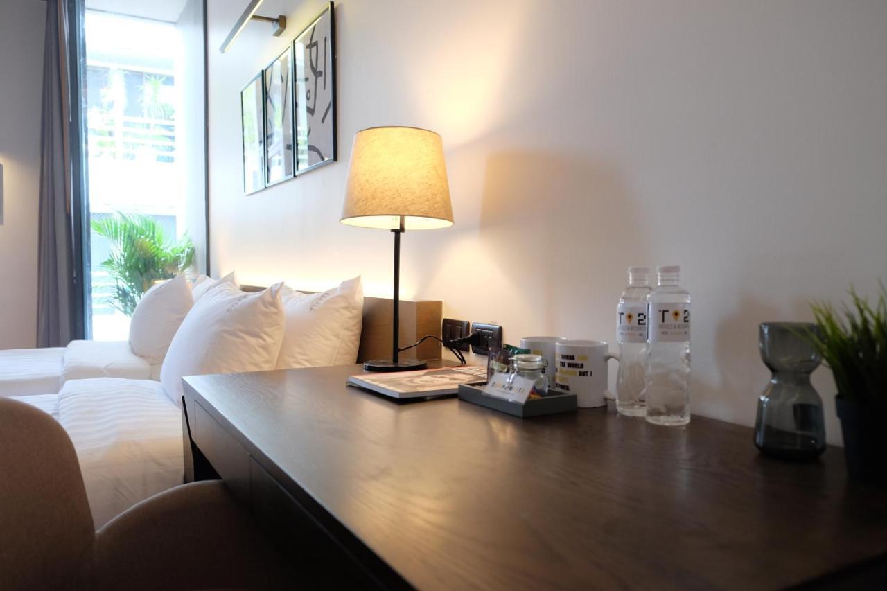 T2 Residence Sathorn Bangkok Extérieur photo