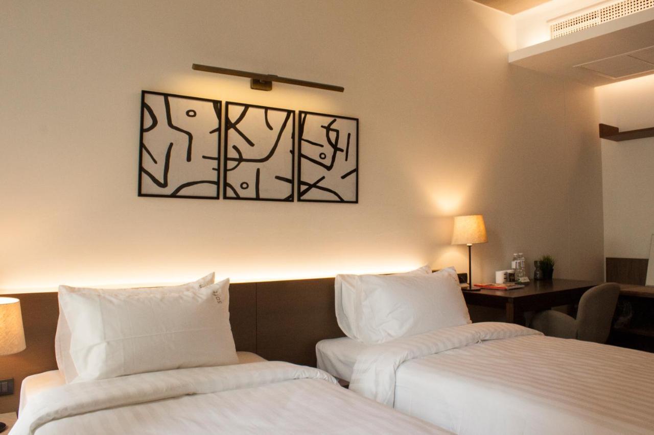 T2 Residence Sathorn Bangkok Extérieur photo