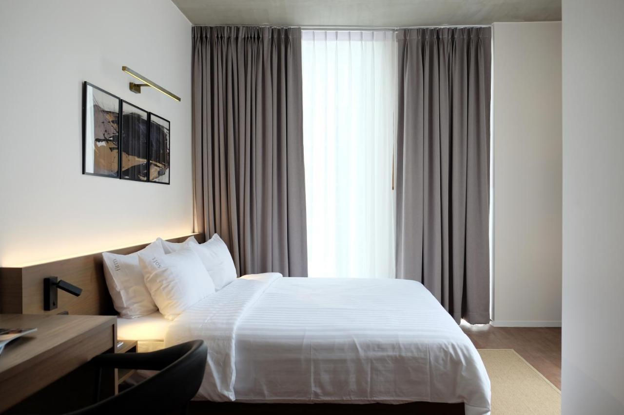 T2 Residence Sathorn Bangkok Extérieur photo