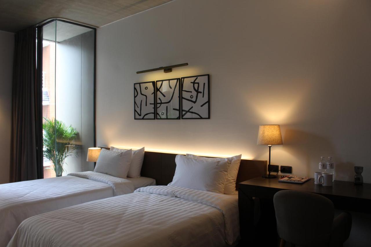 T2 Residence Sathorn Bangkok Extérieur photo
